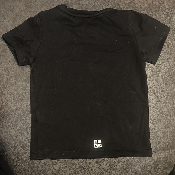 Givenchy Tshirt - Picture 2 of 3